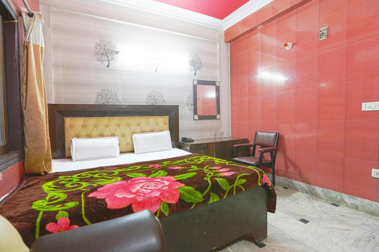 Spot On 43436 Hotel Mannat Spot Moradabad Exterior foto